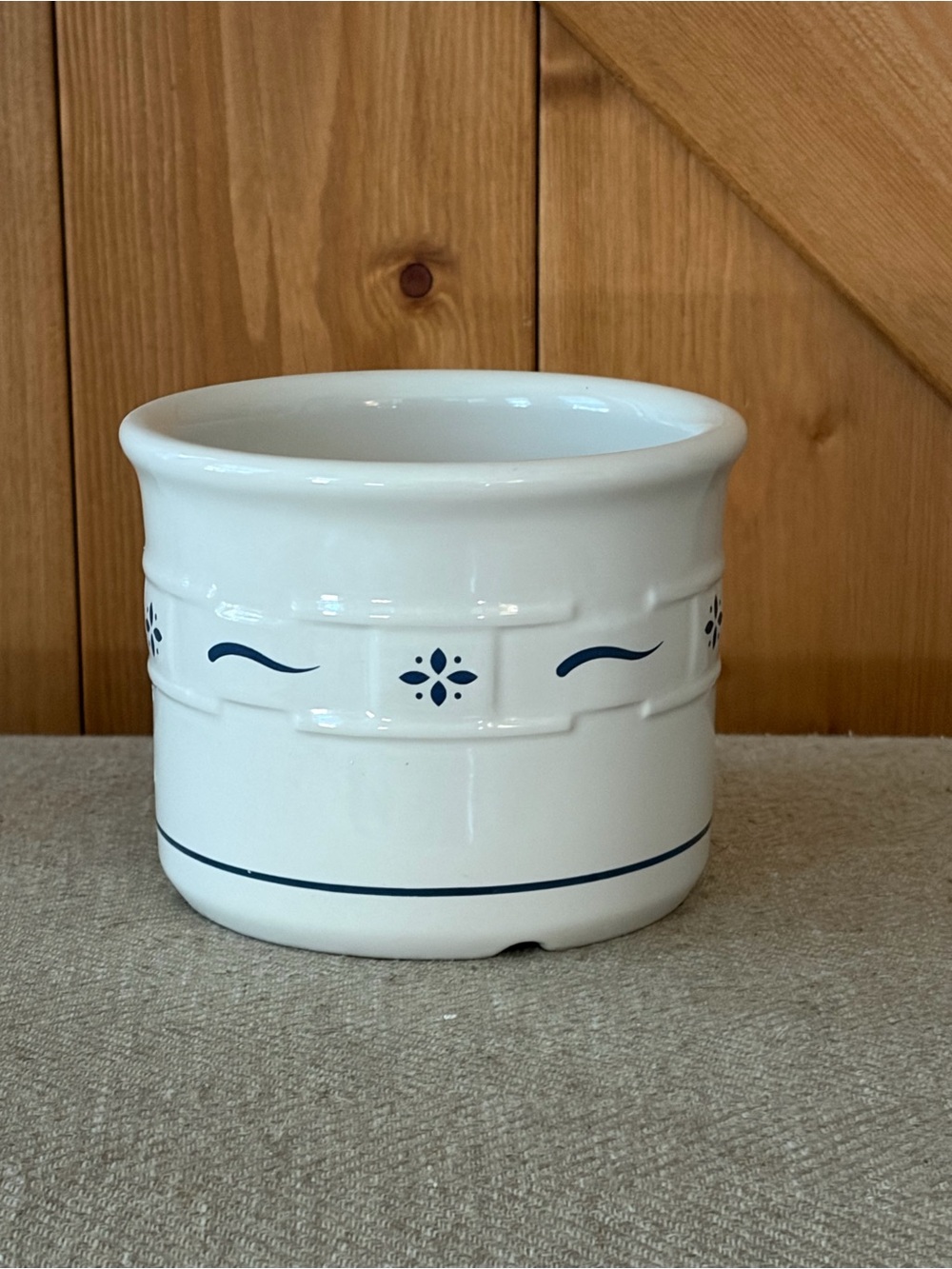 Longaberger Woven Traditions Pottery Crock 1 Pint - Classic Blue {no lid}